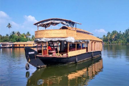 Tips for a Unique Kerala Houseboat Experience